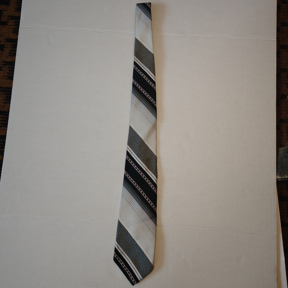 Superba 100% Polyester Tie